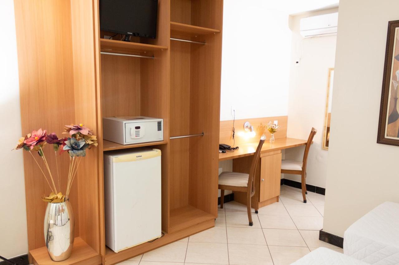 Hotel Cravo E Canela Campos dos Goytacazes Exteriör bild